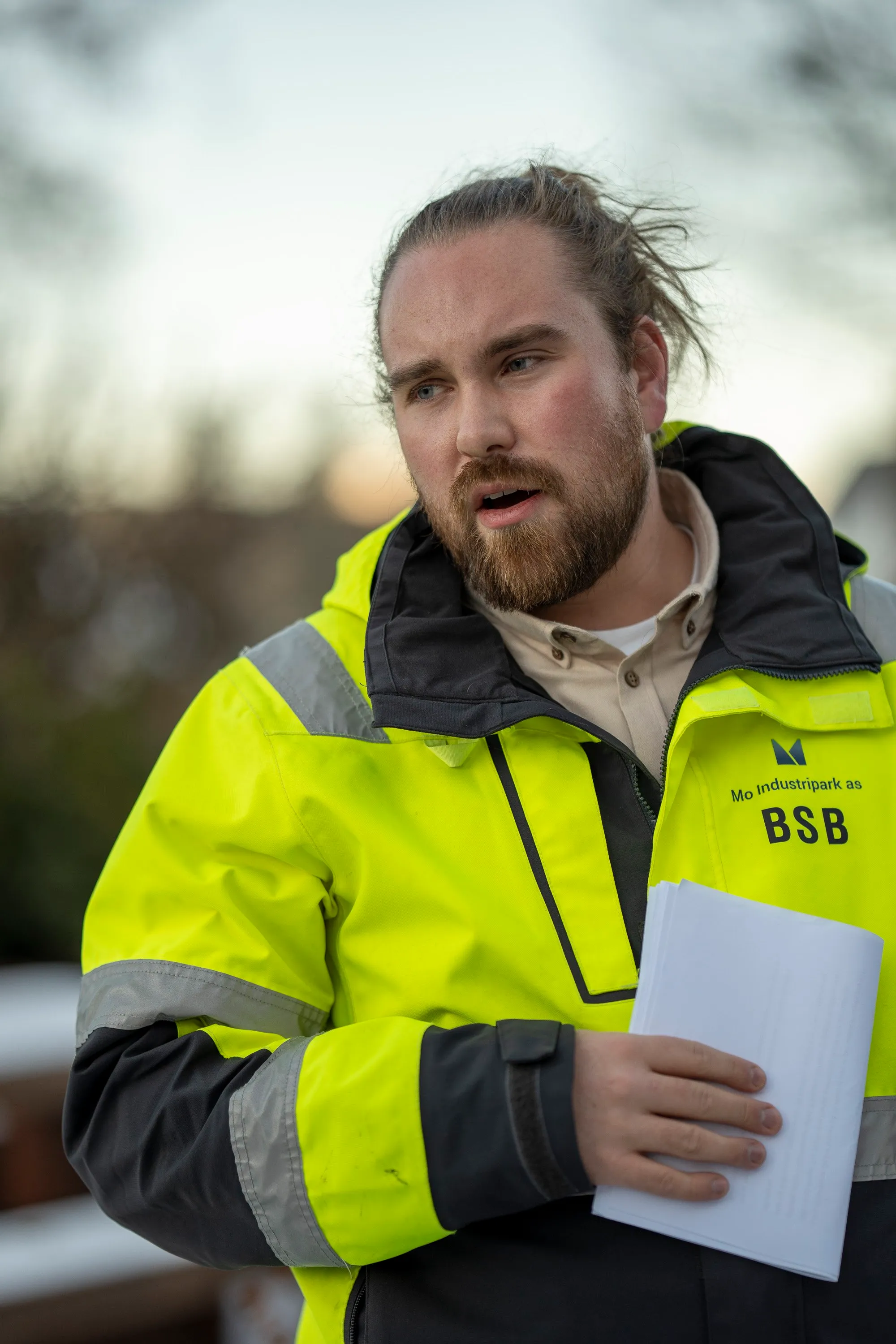 Benjamin Bøen fra MIP guider oss til Mo Industripark.📷 TECHLAB / Kay Tomas F. Bertheussen