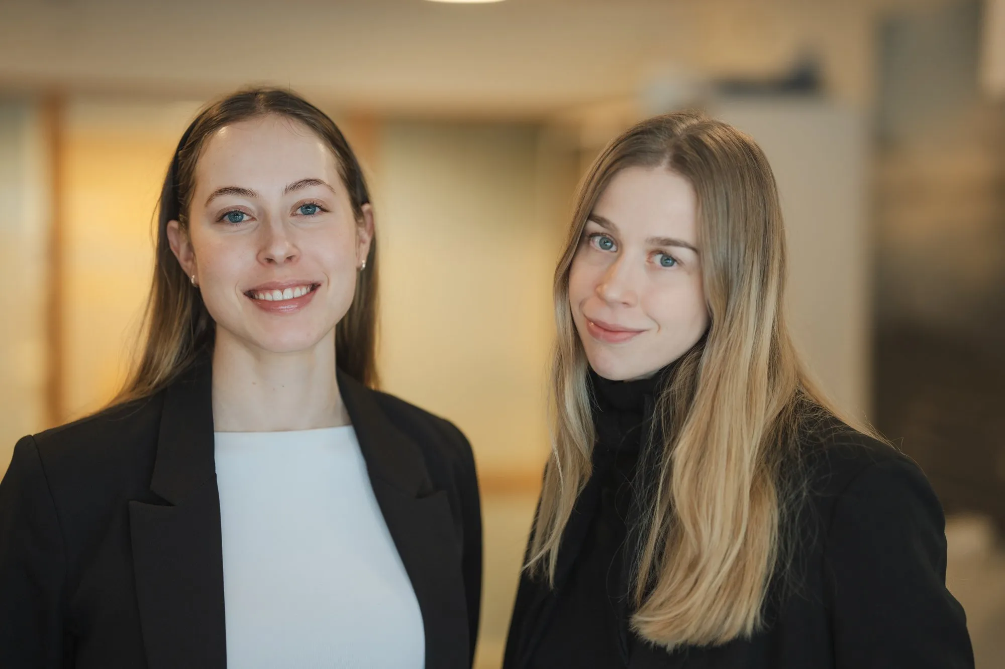 Linea Kårstad (t.v.) og Amanda Heffermehl fra Fornix.